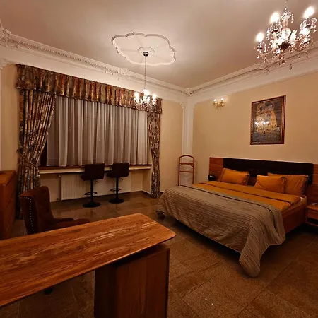 Apartament Lingulas - Cosy On Sancova Street, With Free Parking Bratysława