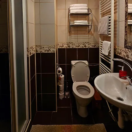Lingulas - Cosy On Sancova Street, With Free Parking דירה ברטיסלאבה